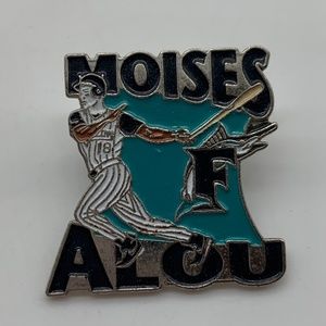 VTG '97 Florida Marlins Moises Alou #18 MLB Baseball Retro Collectible Lapel Pin